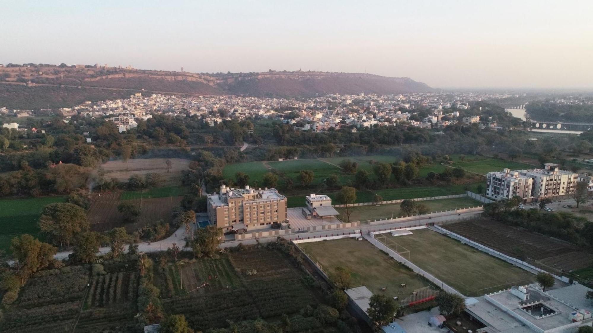 Kukda Resort Chittorgarh Εξωτερικό φωτογραφία